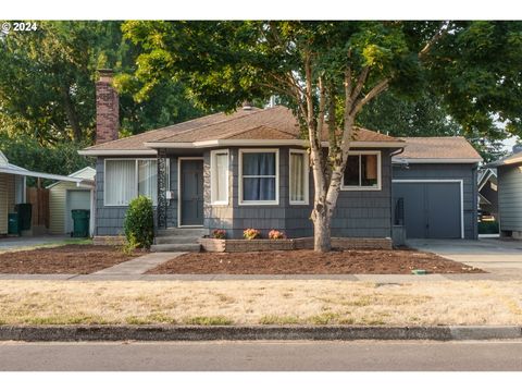 A home in Newberg