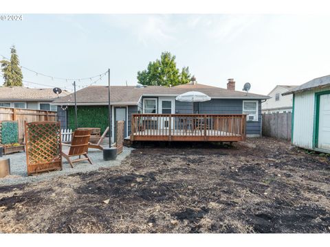 A home in Newberg