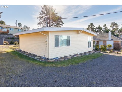 A home in Waldport