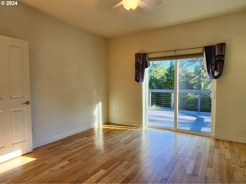 A home in Port Orford