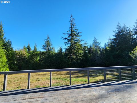 A home in Port Orford