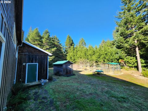 A home in Port Orford