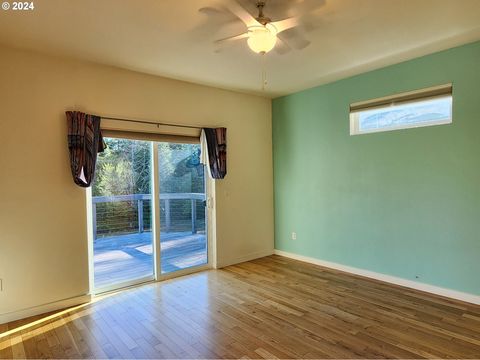 A home in Port Orford