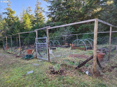 A home in Port Orford