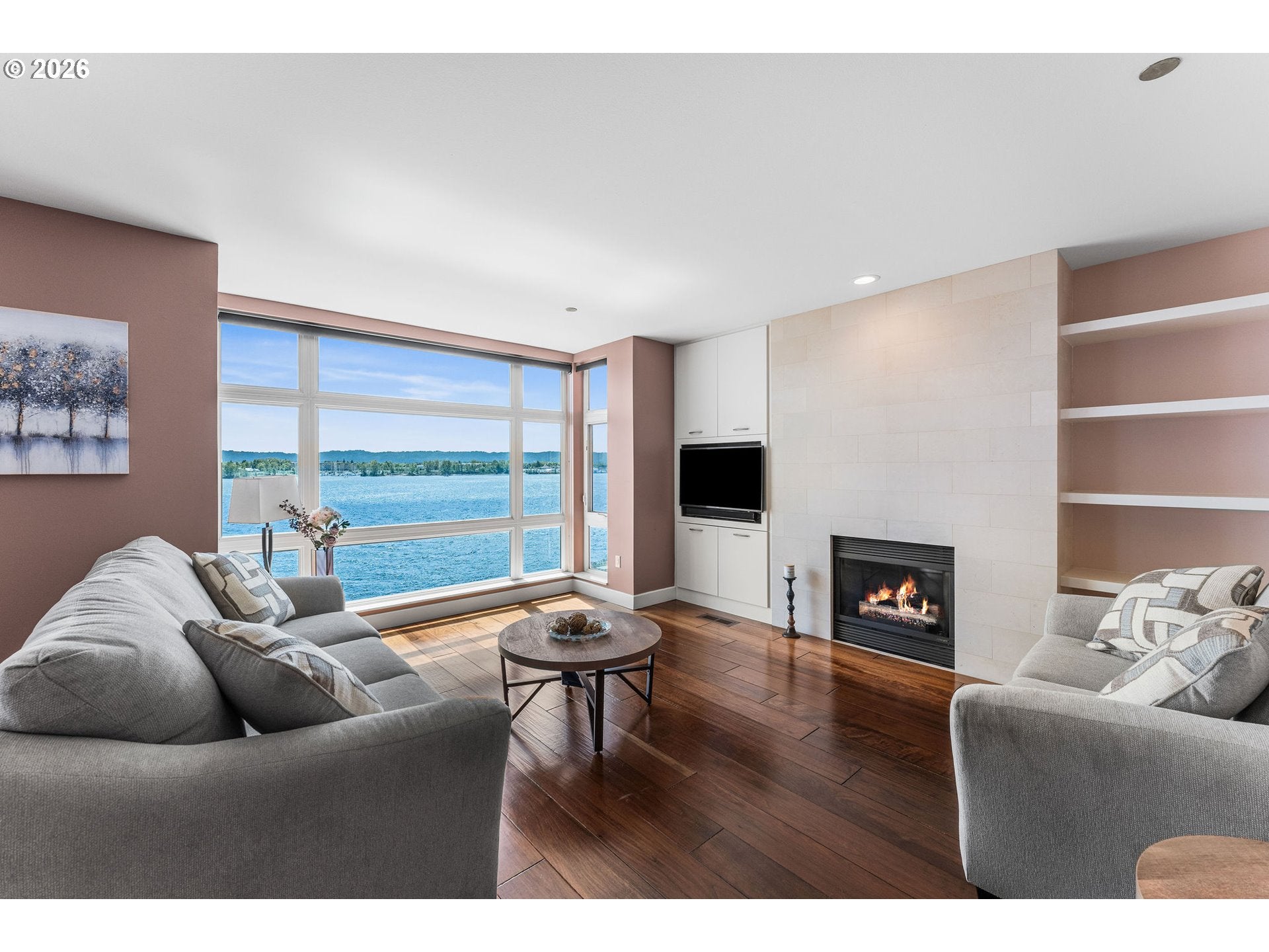 2015 SE COLUMBIA RIVER DR 220