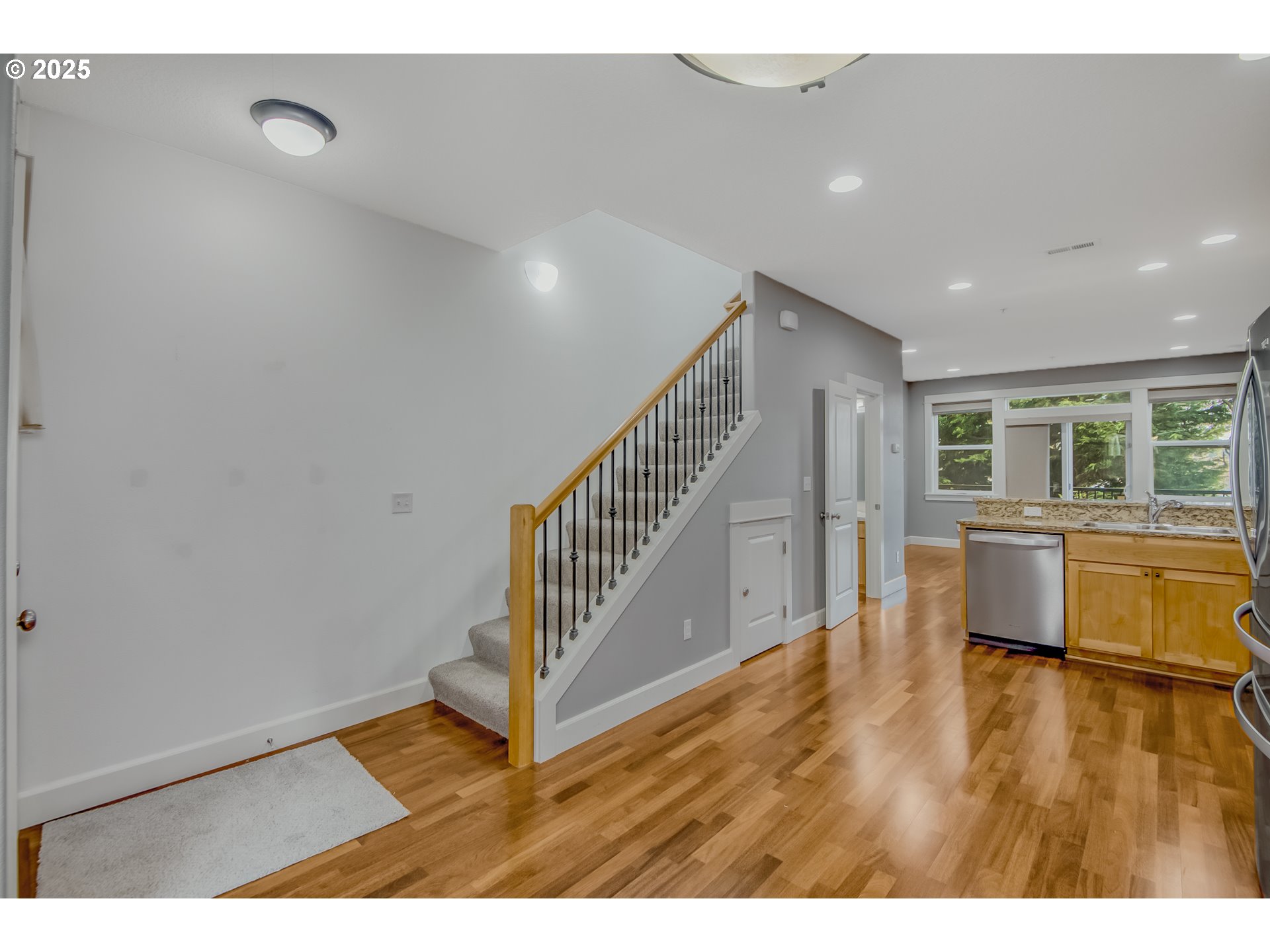 7520 SE MILWAUKIE AVE 204