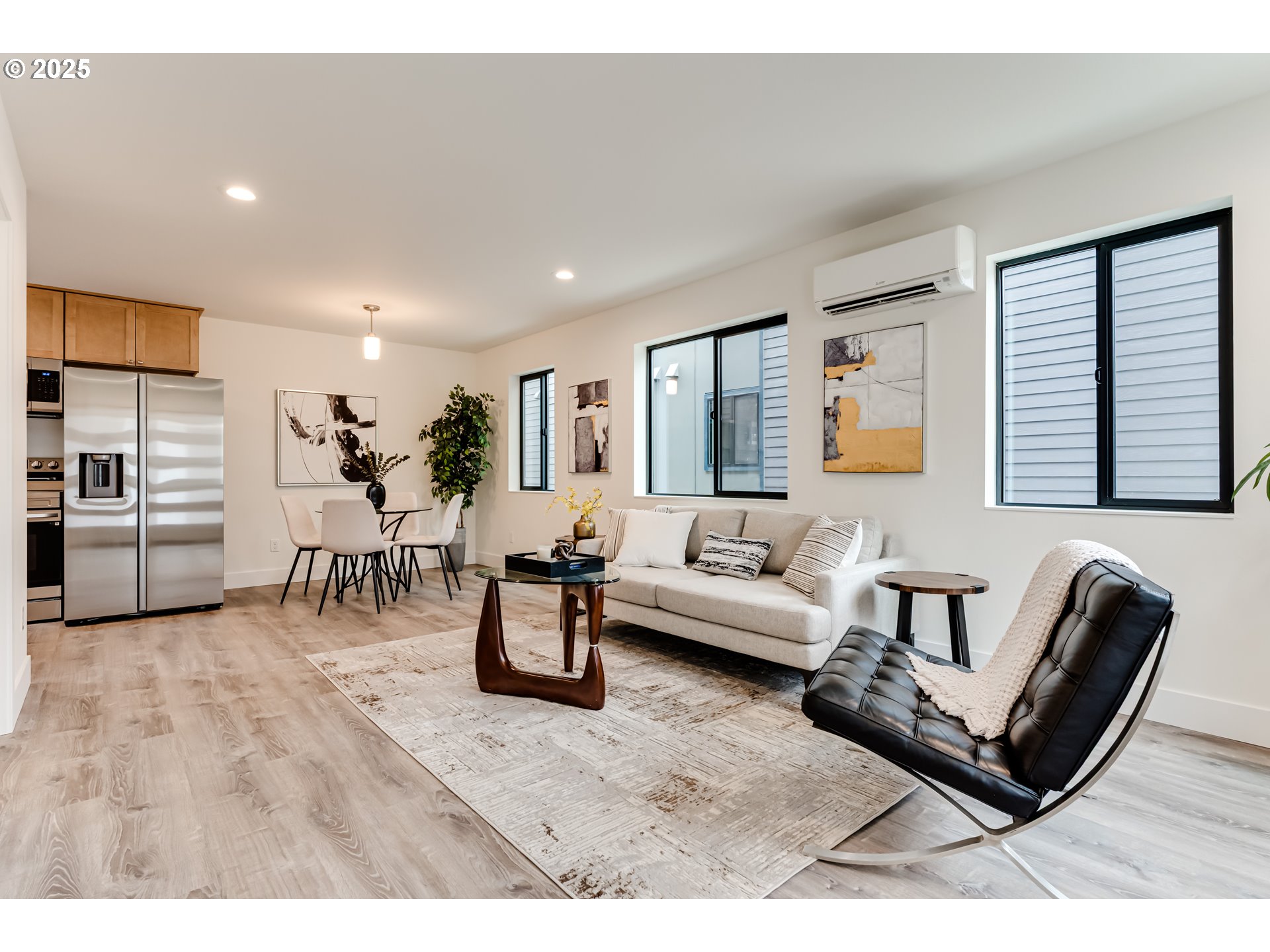 9 Monroe B