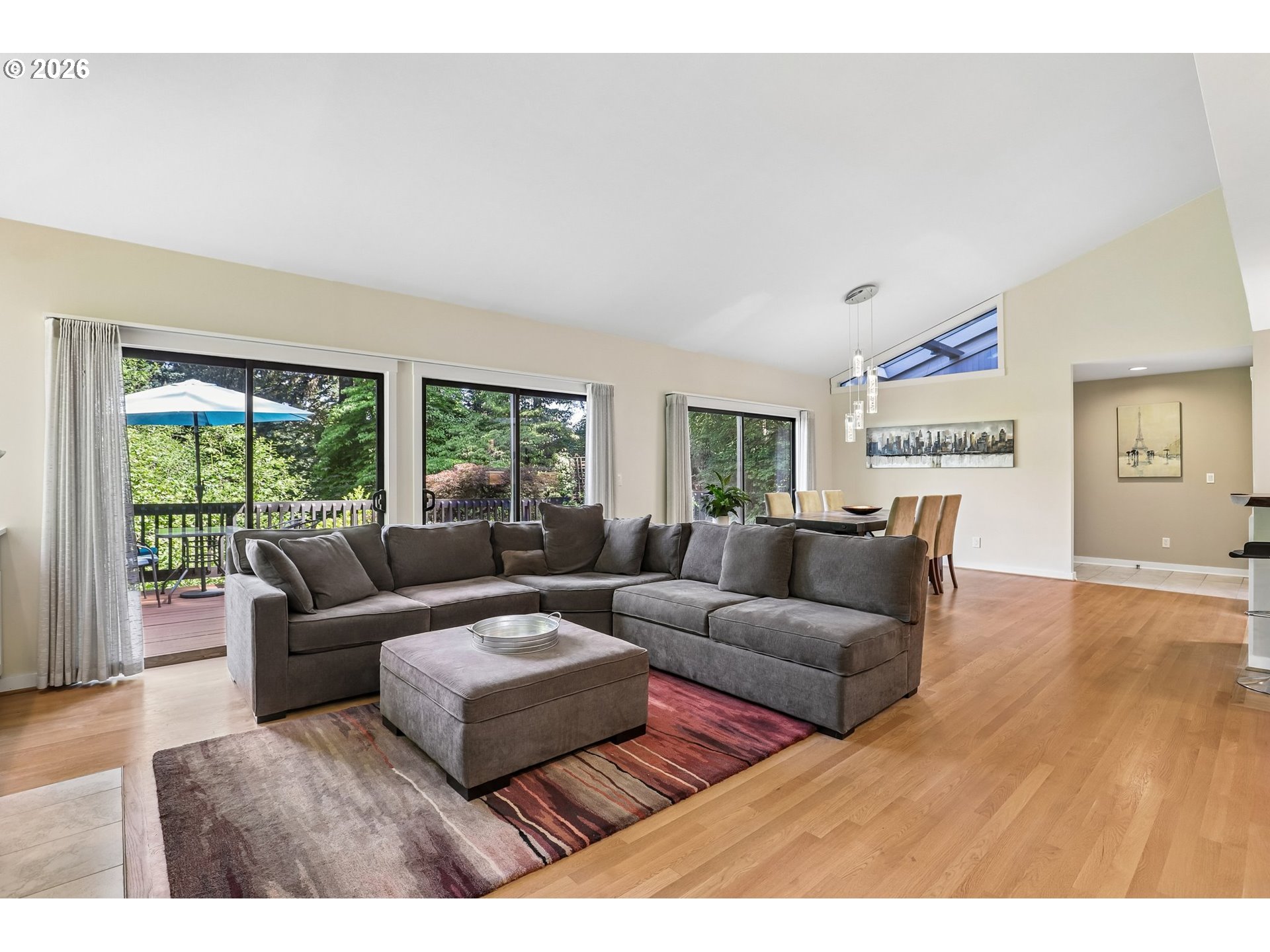 3101 SW CASCADE DR