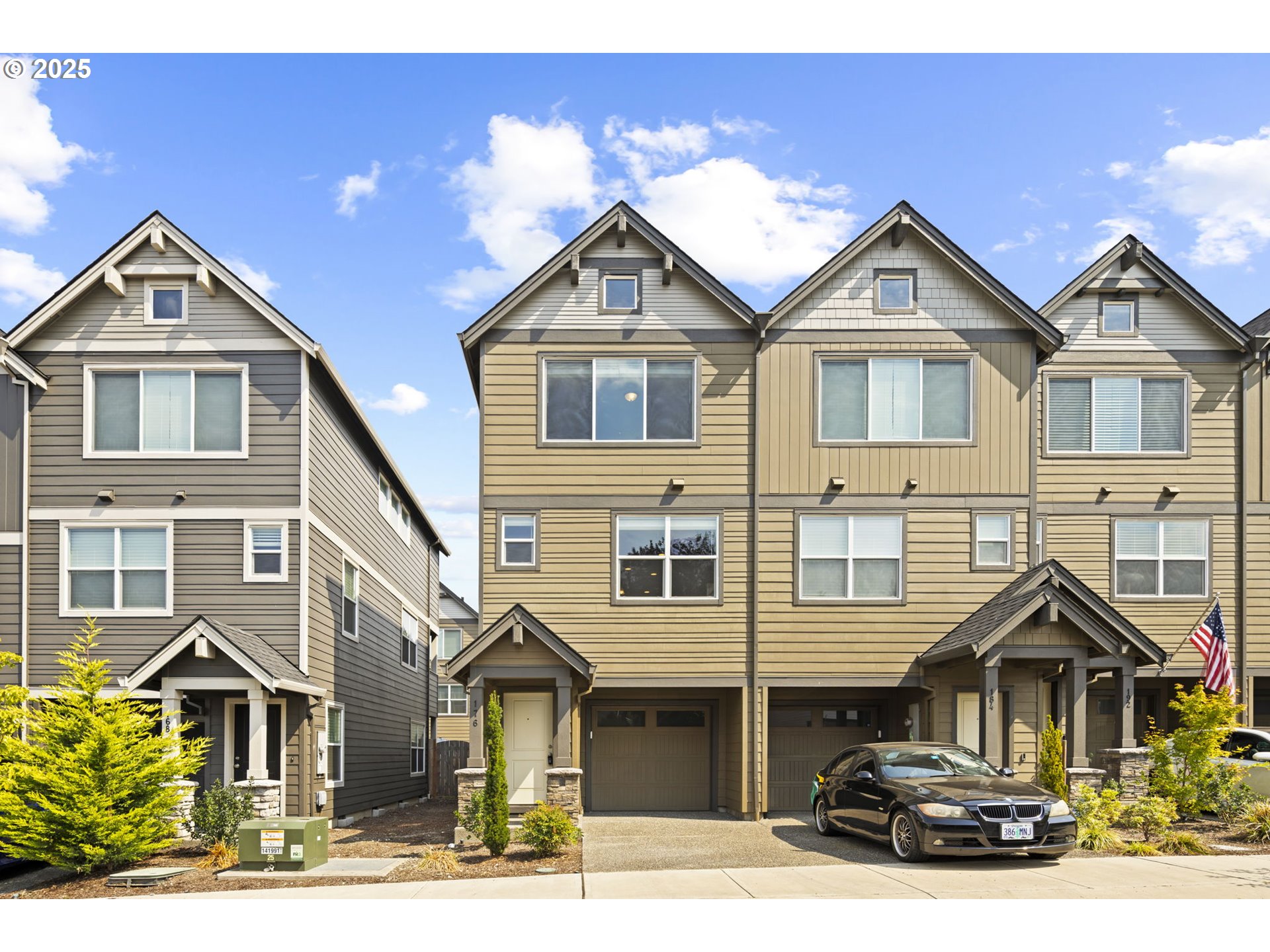 176 SW HEWITT AVE