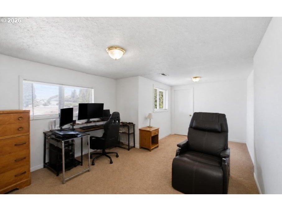 33120 S Meridian Rd, Woodburn, OR, 97071, USA, 3 Bedrooms Bedrooms, ,2 BathroomsBathrooms,Residential,Active,33120 S Meridian Rd,107152623
