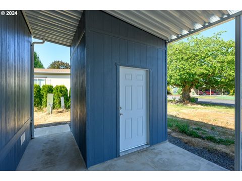 A home in McMinnville