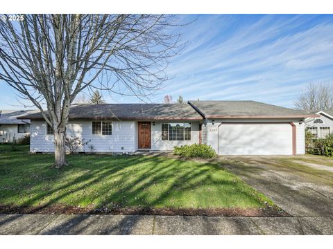 2067 SW OLEANDER ST McMinnville OR 97128