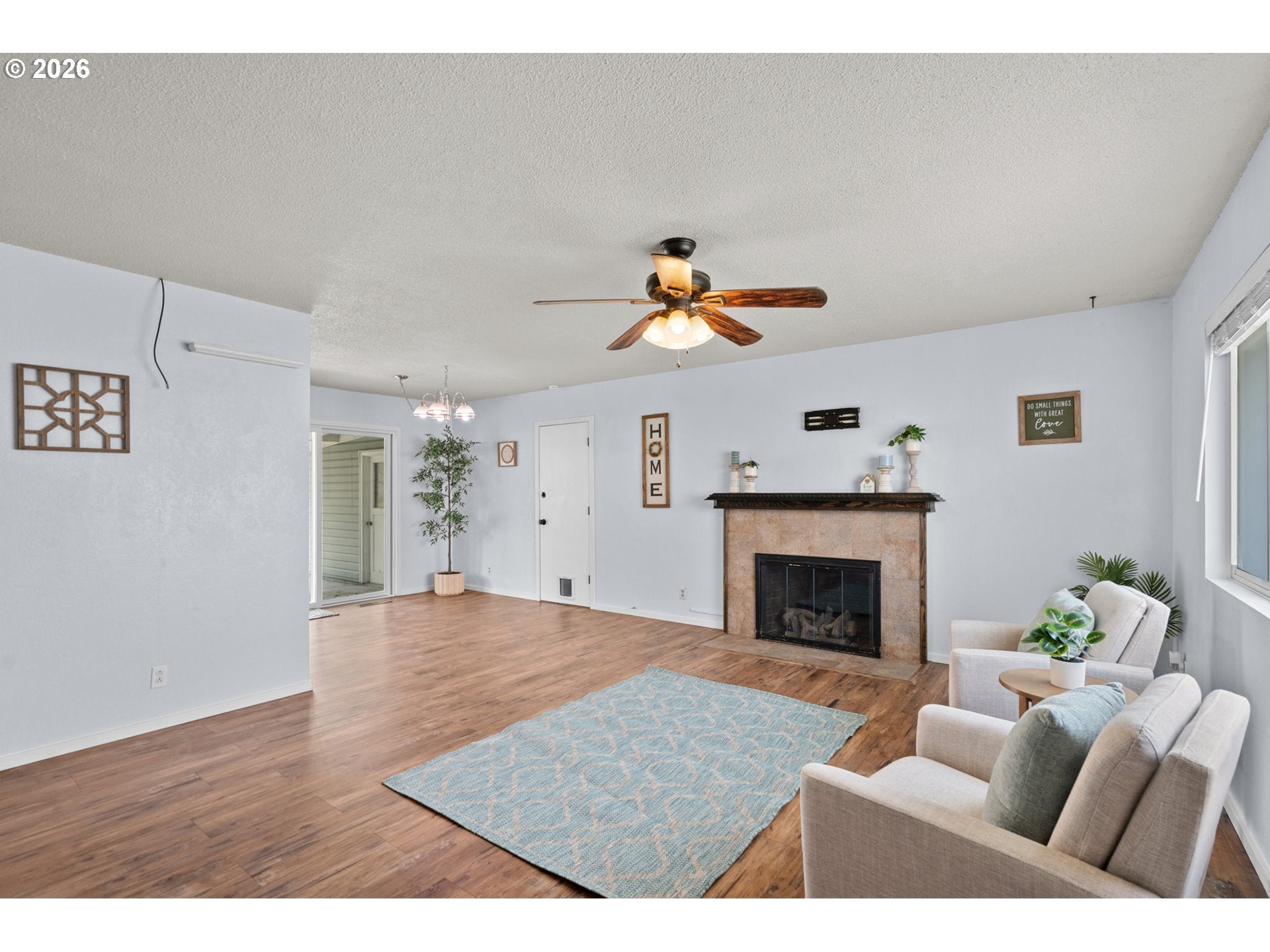 245 W HIGHLAND AVE