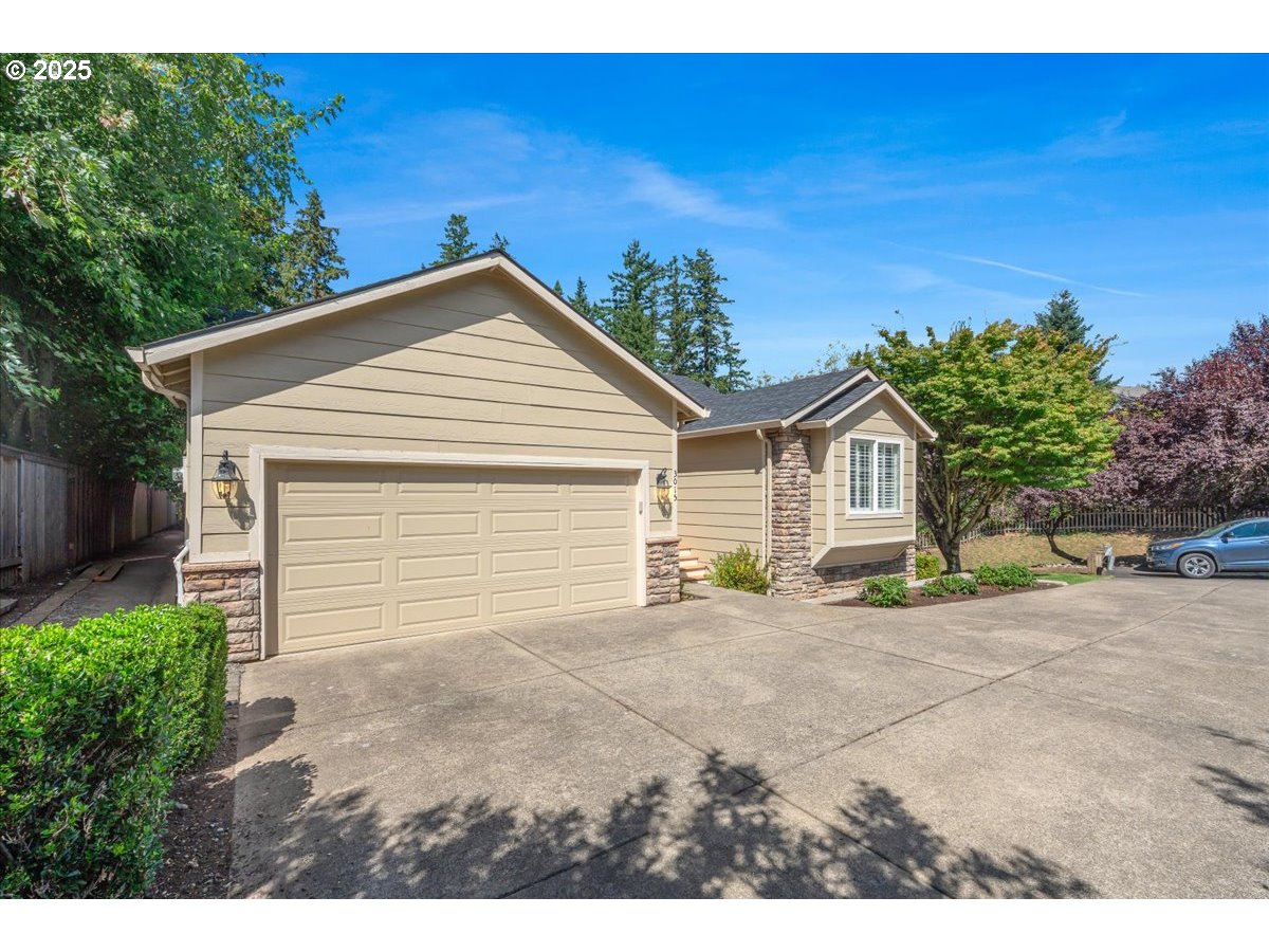 3015 NW VANGUARD PL