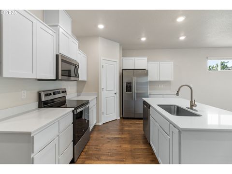 Tiny photo for 421 E 4th St, Lowell, OR 97452 (MLS # 715775691)