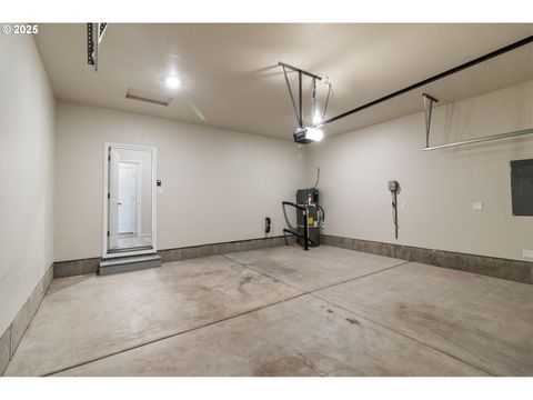 Tiny photo for 421 E 4th St, Lowell, OR 97452 (MLS # 715775691)