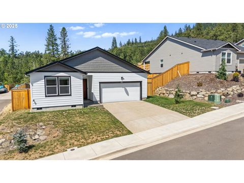 Tiny photo for 421 E 4th St, Lowell, OR 97452 (MLS # 715775691)