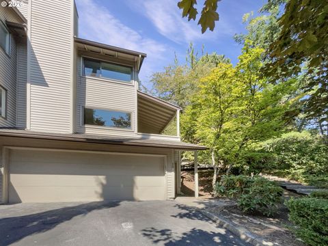 3101 MCNARY PKWY 12 Lake Oswego OR 97035