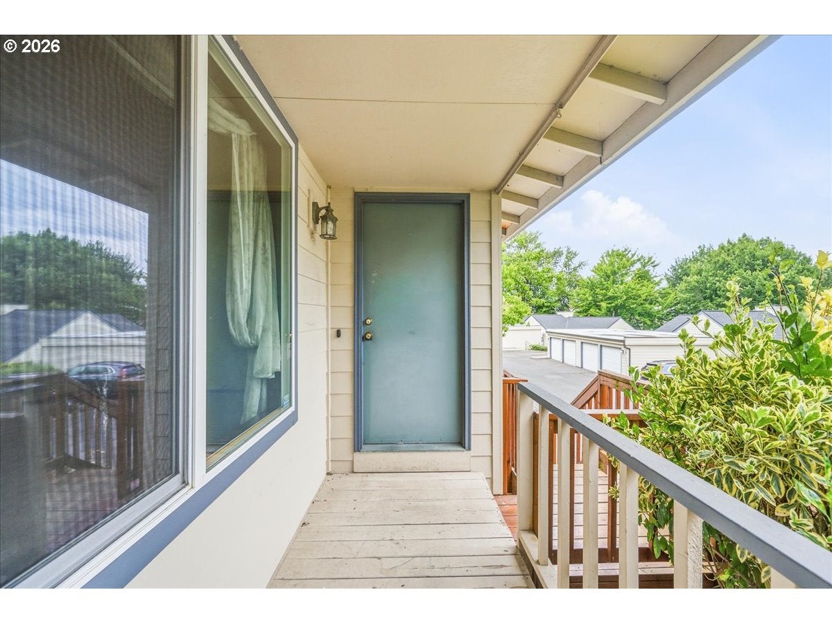 371 NE Village Squire AVE 25
