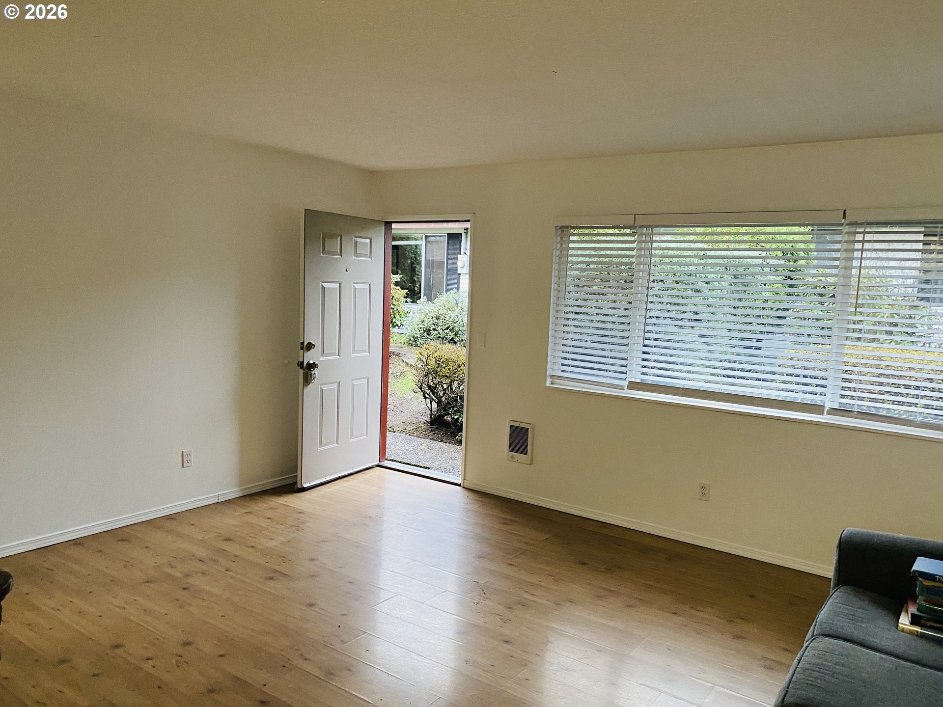 2014 SE MARION ST