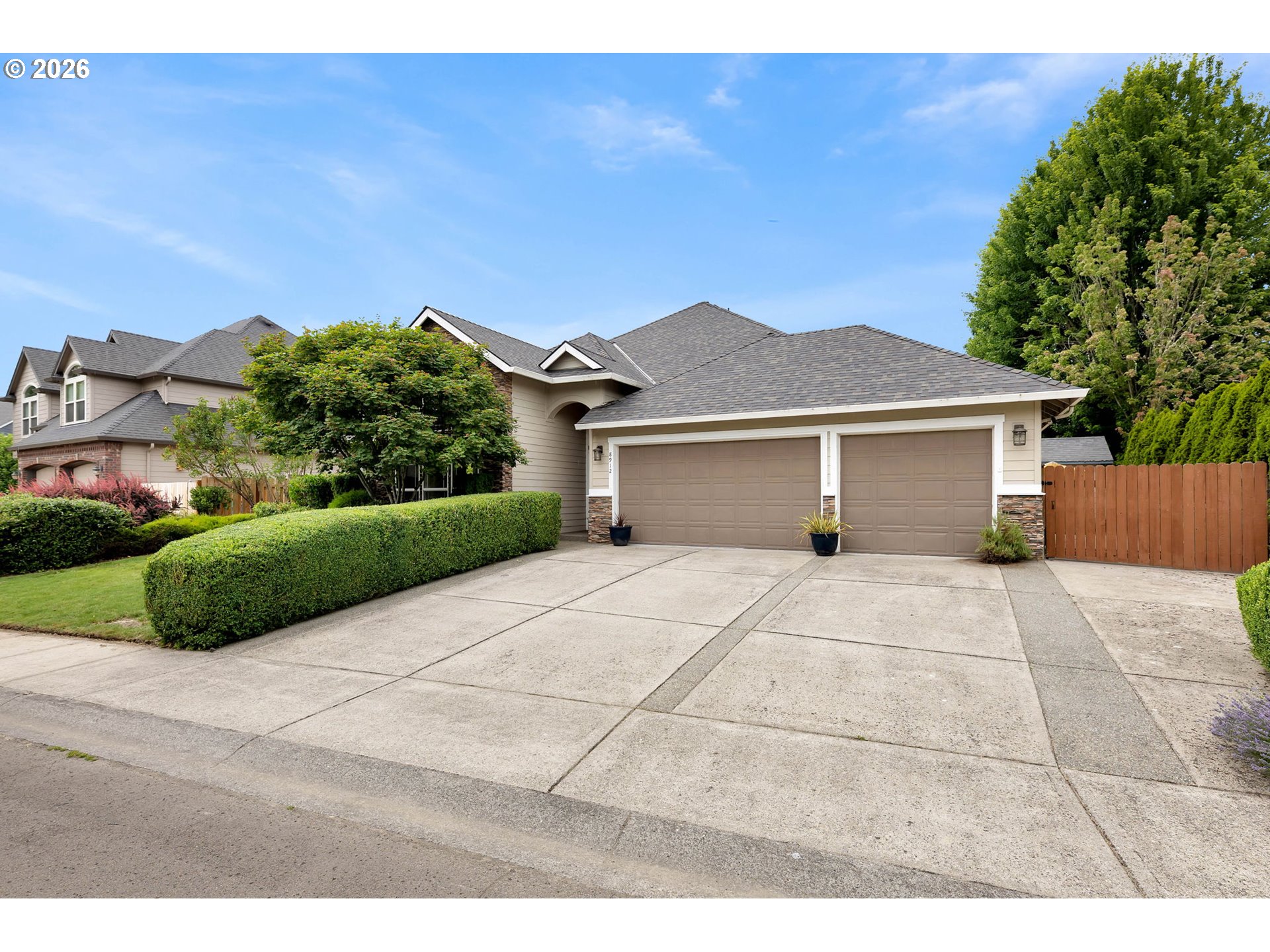 8912 NE 106TH CIR