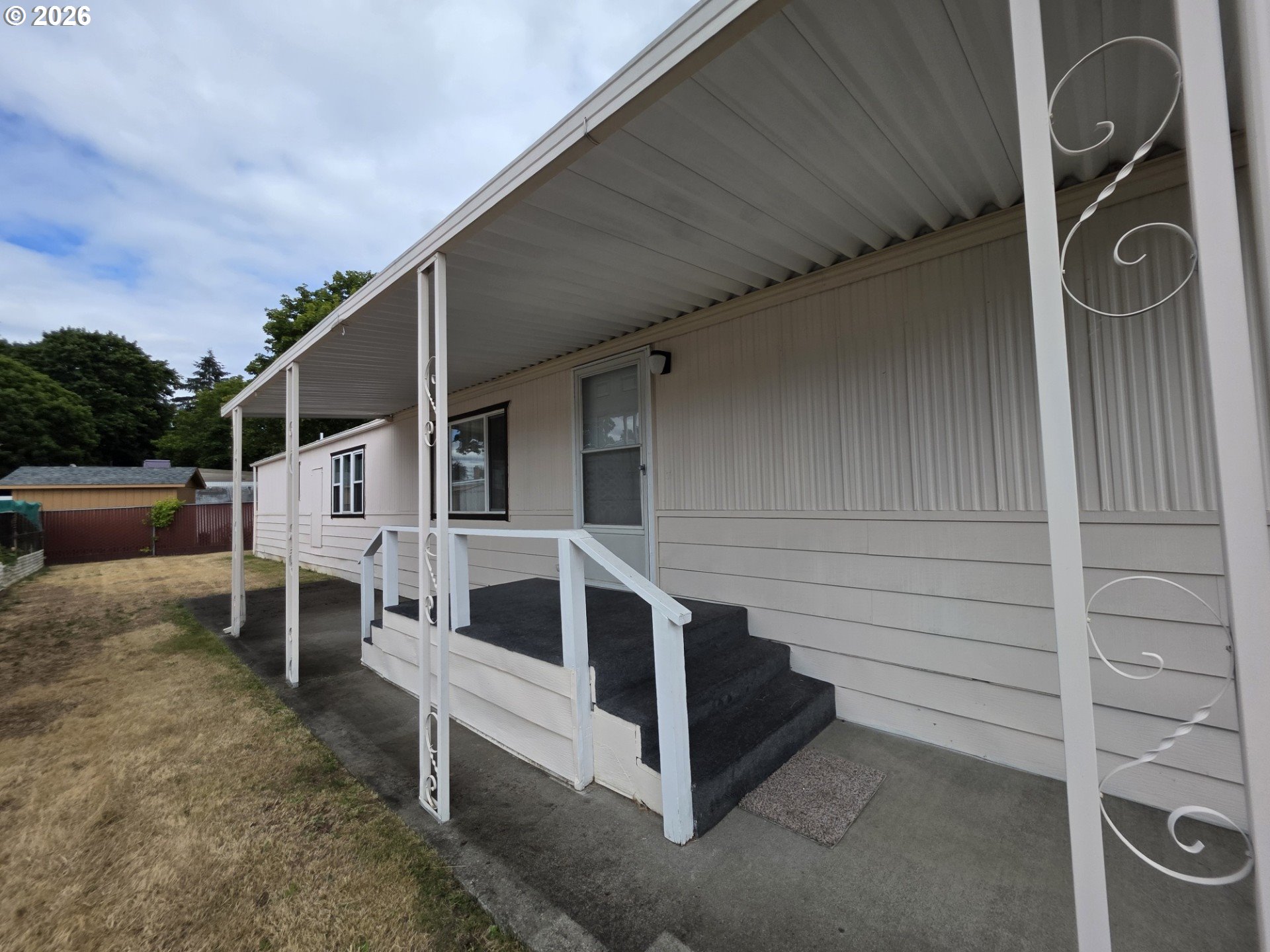 3909 E FOURTH PLAIN BLVD 11