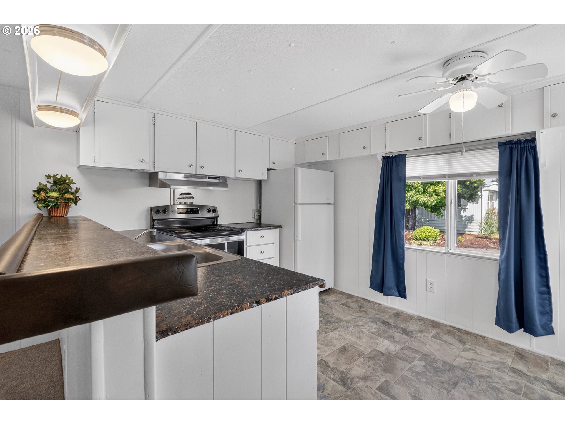 5335 MAIN ST 34