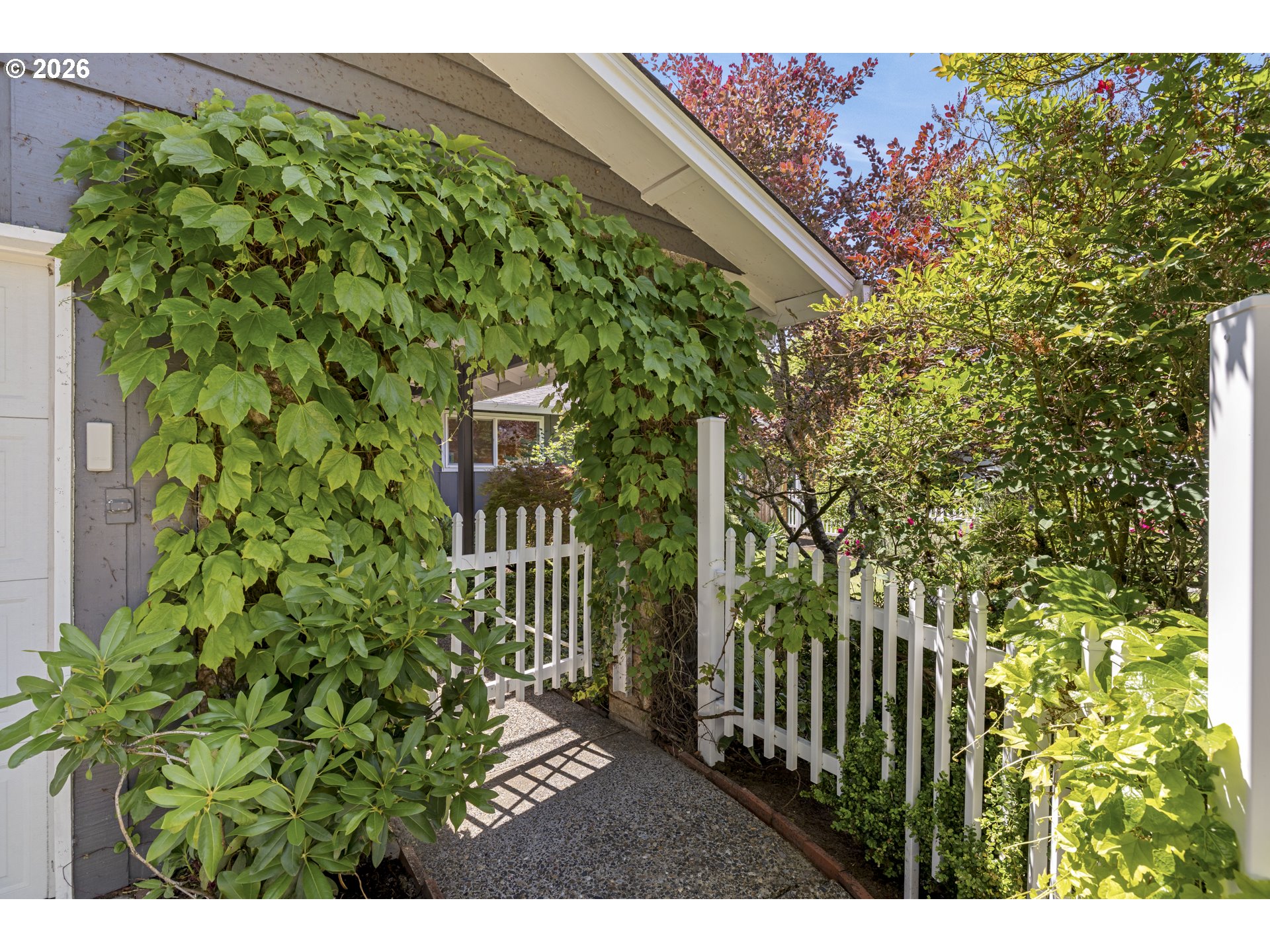 8820 SW NISQUALLY CT