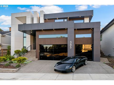 Photo of 585 W U St, Washougal, WA 98671 (MLS # 360166592)