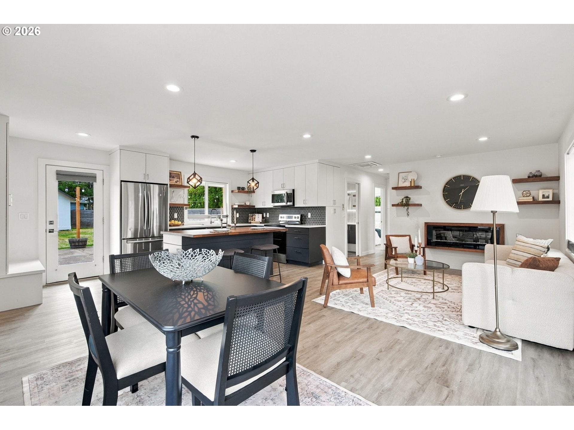 2850 NE 111TH DR