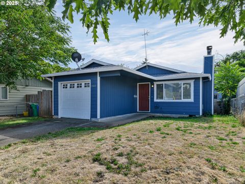 7112 SE MARTINS ST Portland OR 97206