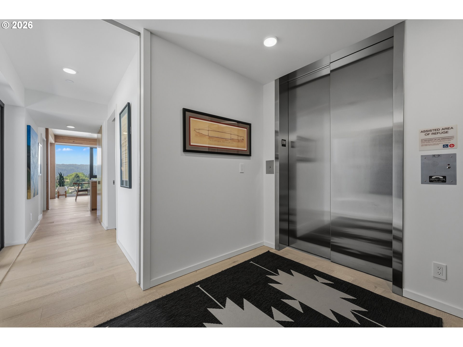 12 NE FREMONT ST 801