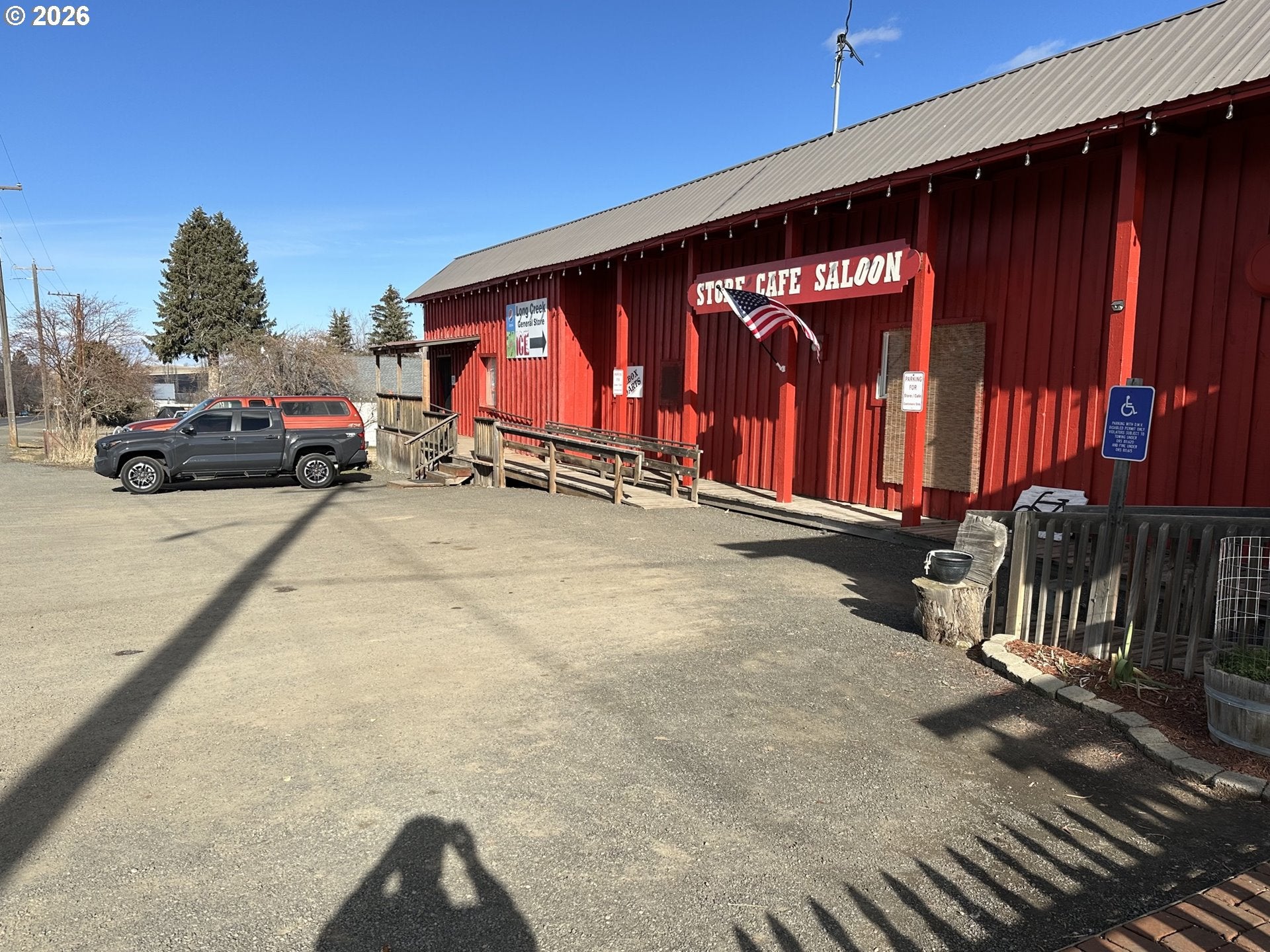 105 Highway 395 N