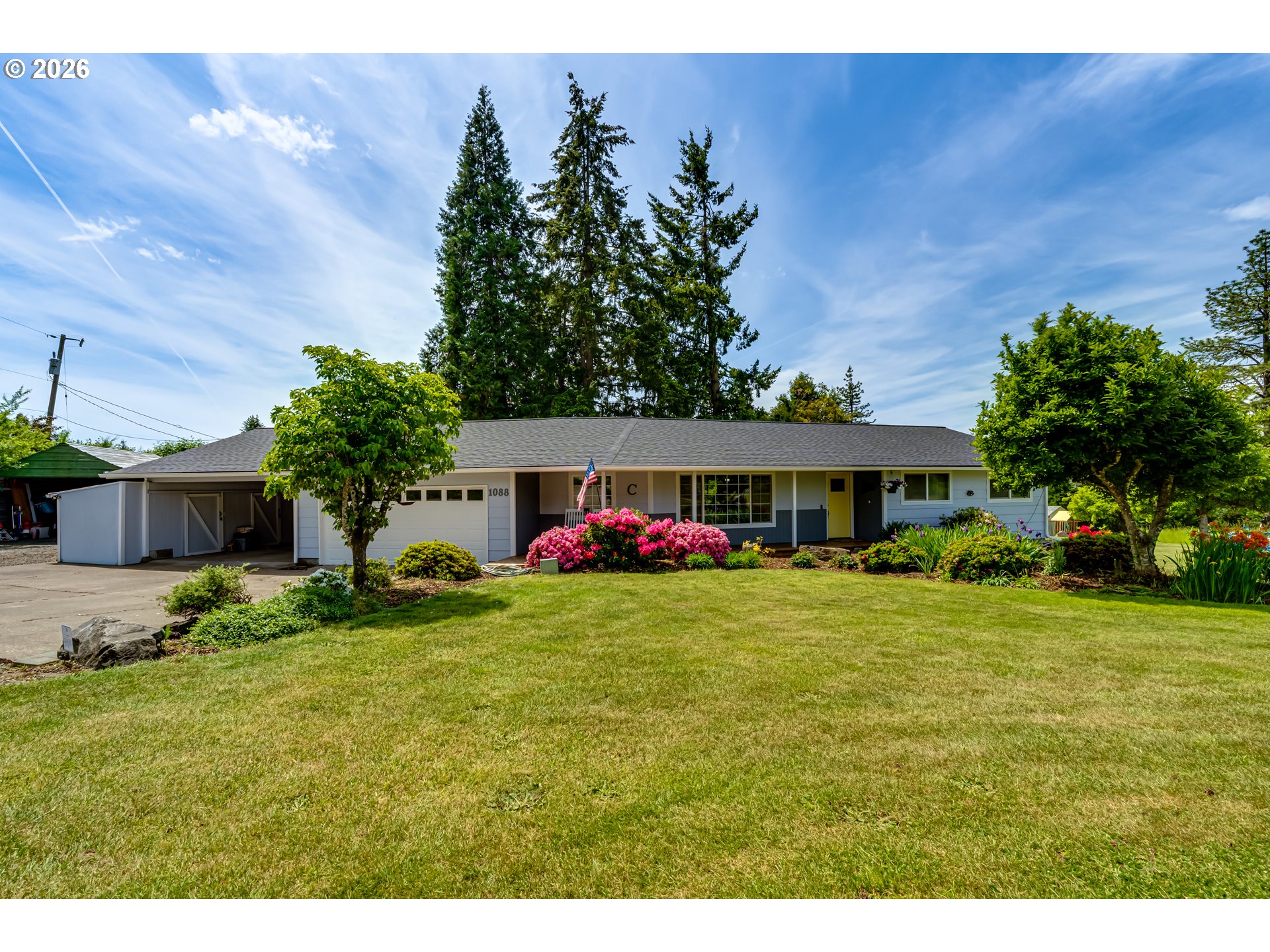 1088 LINDA LN