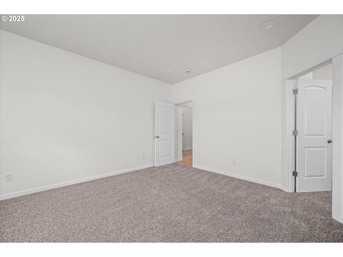 Tiny photo for 673 Boulder Loop, Creswell, OR 97426 (MLS # 665827848)