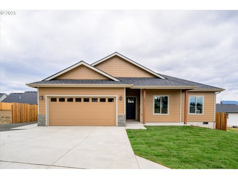 Photo of 673 Boulder Loop, Creswell, OR 97426 (MLS # 665827848)