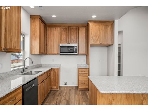 Tiny photo for 673 Boulder Loop, Creswell, OR 97426 (MLS # 665827848)