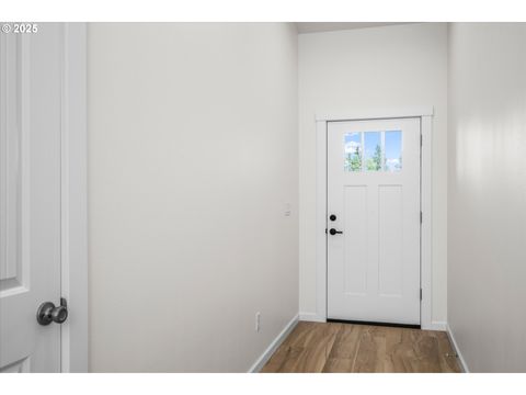 Tiny photo for 673 Boulder Loop, Creswell, OR 97426 (MLS # 665827848)