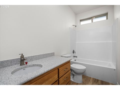 Tiny photo for 673 Boulder Loop, Creswell, OR 97426 (MLS # 665827848)