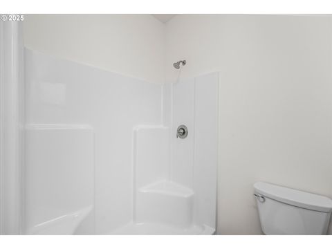 Tiny photo for 673 Boulder Loop, Creswell, OR 97426 (MLS # 665827848)