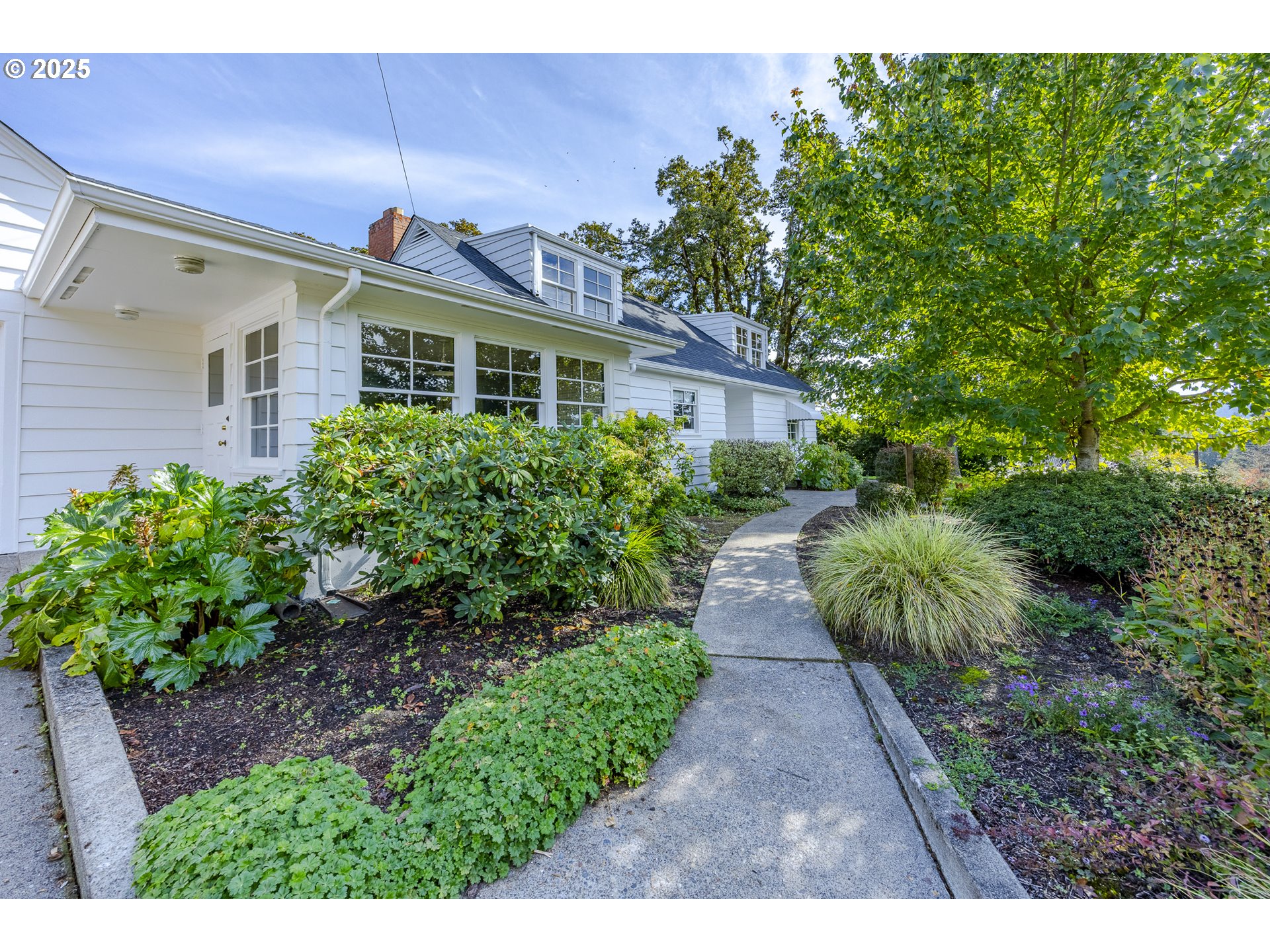 641 CITY VIEW BLVD
