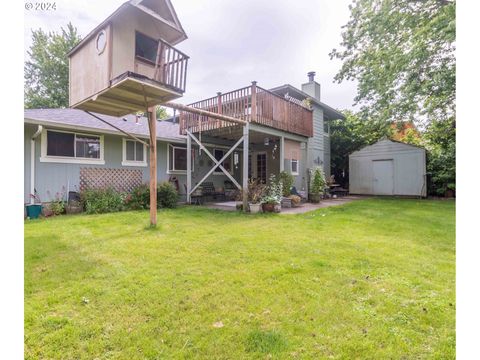 A home in Milwaukie