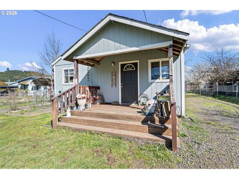 Photo of 76317 Klohn Rd, Oakridge, OR 97463 (MLS # 726440467)