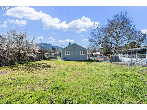Tiny photo for 76317 Klohn Rd, Oakridge, OR 97463 (MLS # 726440467)