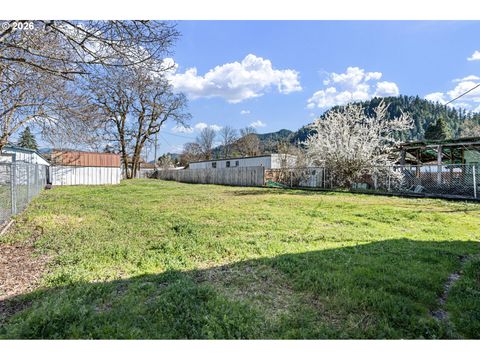 Tiny photo for 76317 Klohn Rd, Oakridge, OR 97463 (MLS # 726440467)