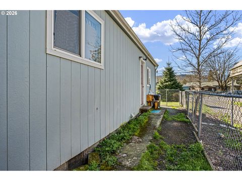 Tiny photo for 76317 Klohn Rd, Oakridge, OR 97463 (MLS # 726440467)