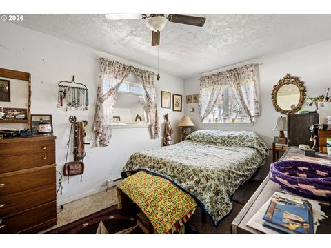 Tiny photo for 76317 Klohn Rd, Oakridge, OR 97463 (MLS # 726440467)