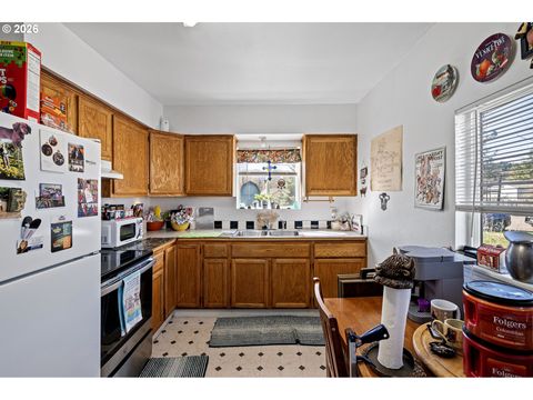 Tiny photo for 76317 Klohn Rd, Oakridge, OR 97463 (MLS # 726440467)