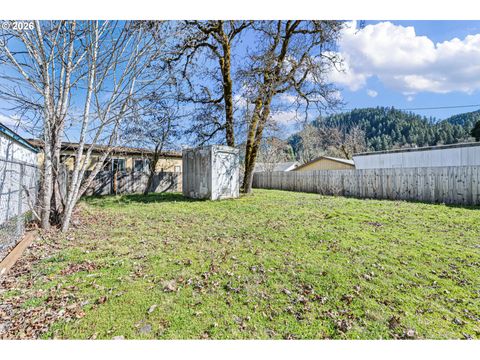 Tiny photo for 76317 Klohn Rd, Oakridge, OR 97463 (MLS # 726440467)