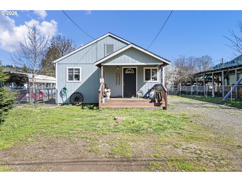 Tiny photo for 76317 Klohn Rd, Oakridge, OR 97463 (MLS # 726440467)